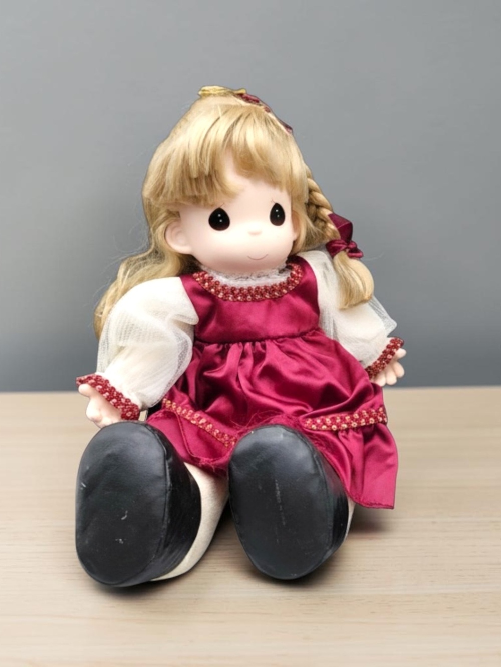 Vintage 1997 Precious Moments Leah Doll Limited Edition 1110 Tags Red Dress